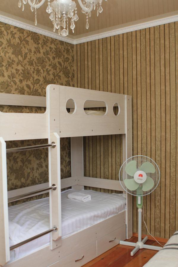 Holiday Hostel House 비슈케크 외부 사진