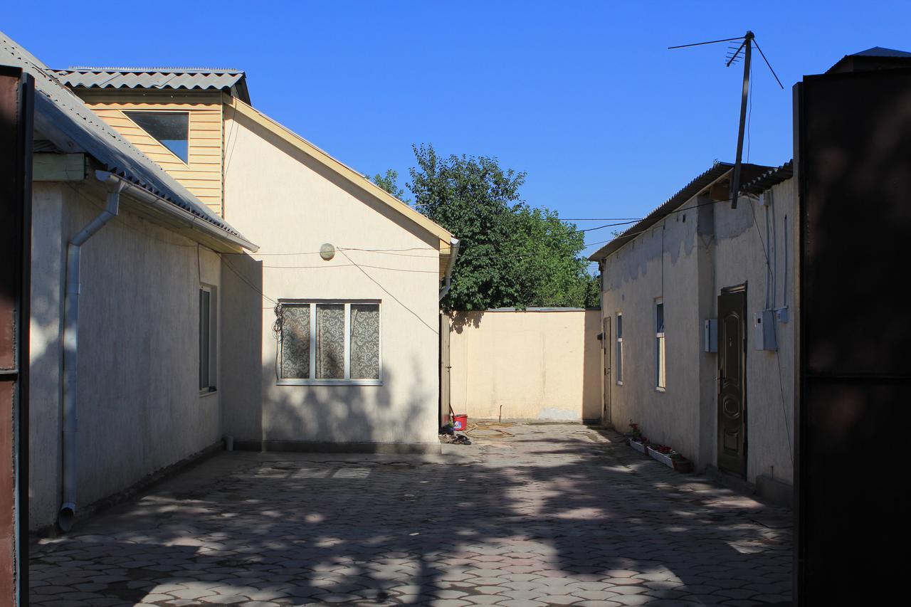 Holiday Hostel House 비슈케크 외부 사진