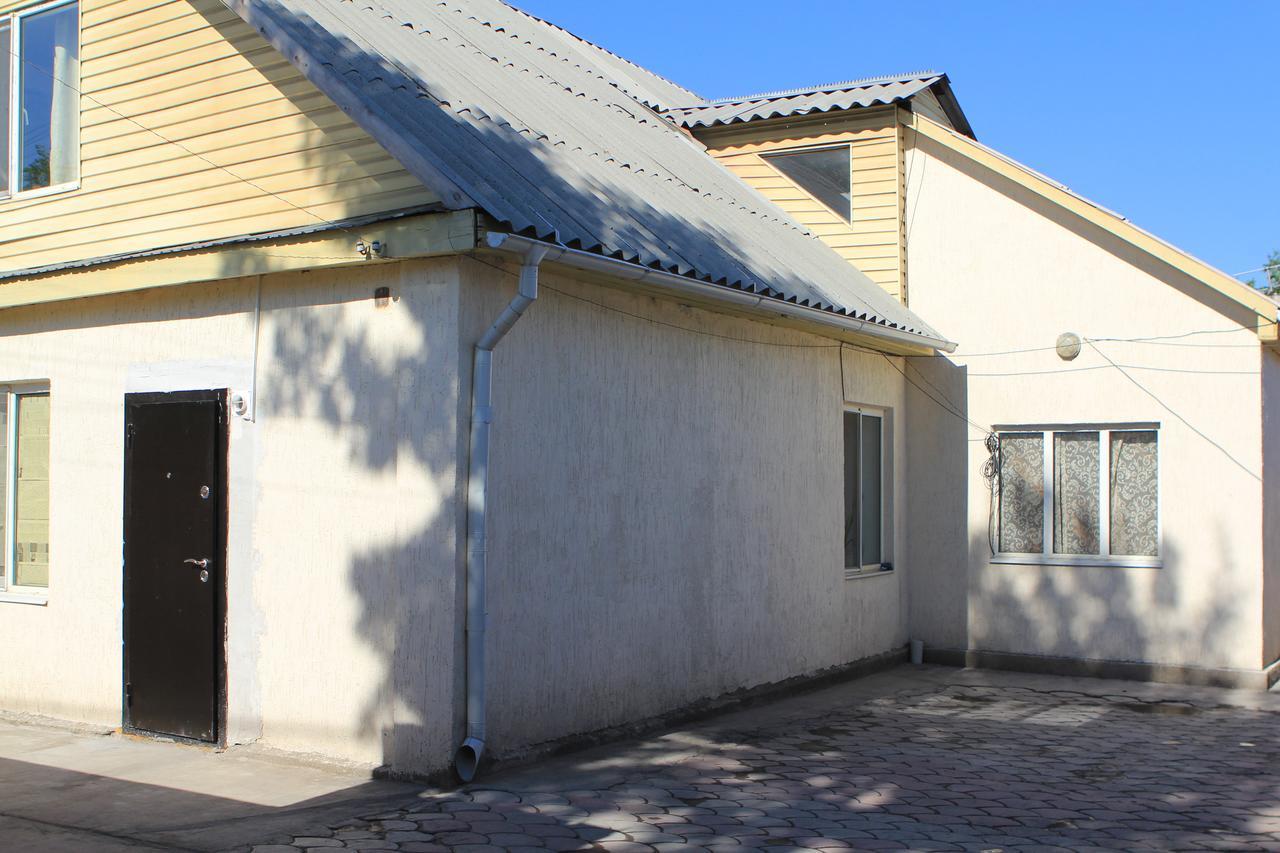 Holiday Hostel House 비슈케크 외부 사진